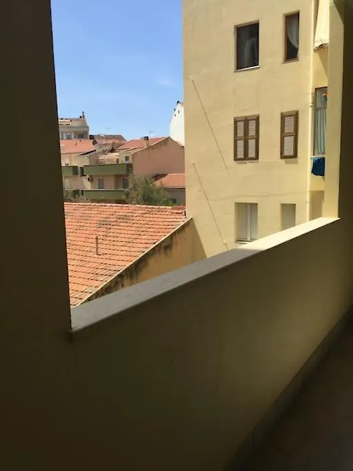Alghero Via Venti 0*,  イタリア